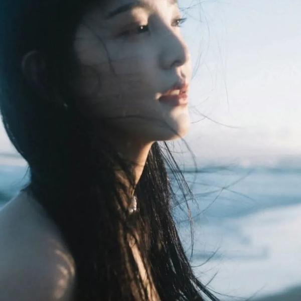 小镇幽浮